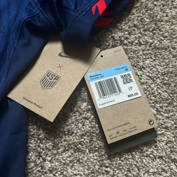 New with Tags; Nike Dri-Fit Women's Slim Fit Team USA  Jersey - Picture 2 of 4